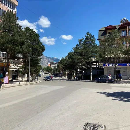 酒店 Bar Tirana Kukes